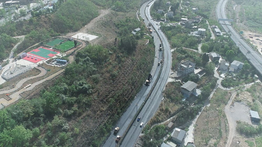 長(zhǎng)道如弦，撥啟新章——G108線利州區(qū)瓷窯鋪至天立學(xué)校路口段大修工程項(xiàng)目建設(shè)側(cè)記